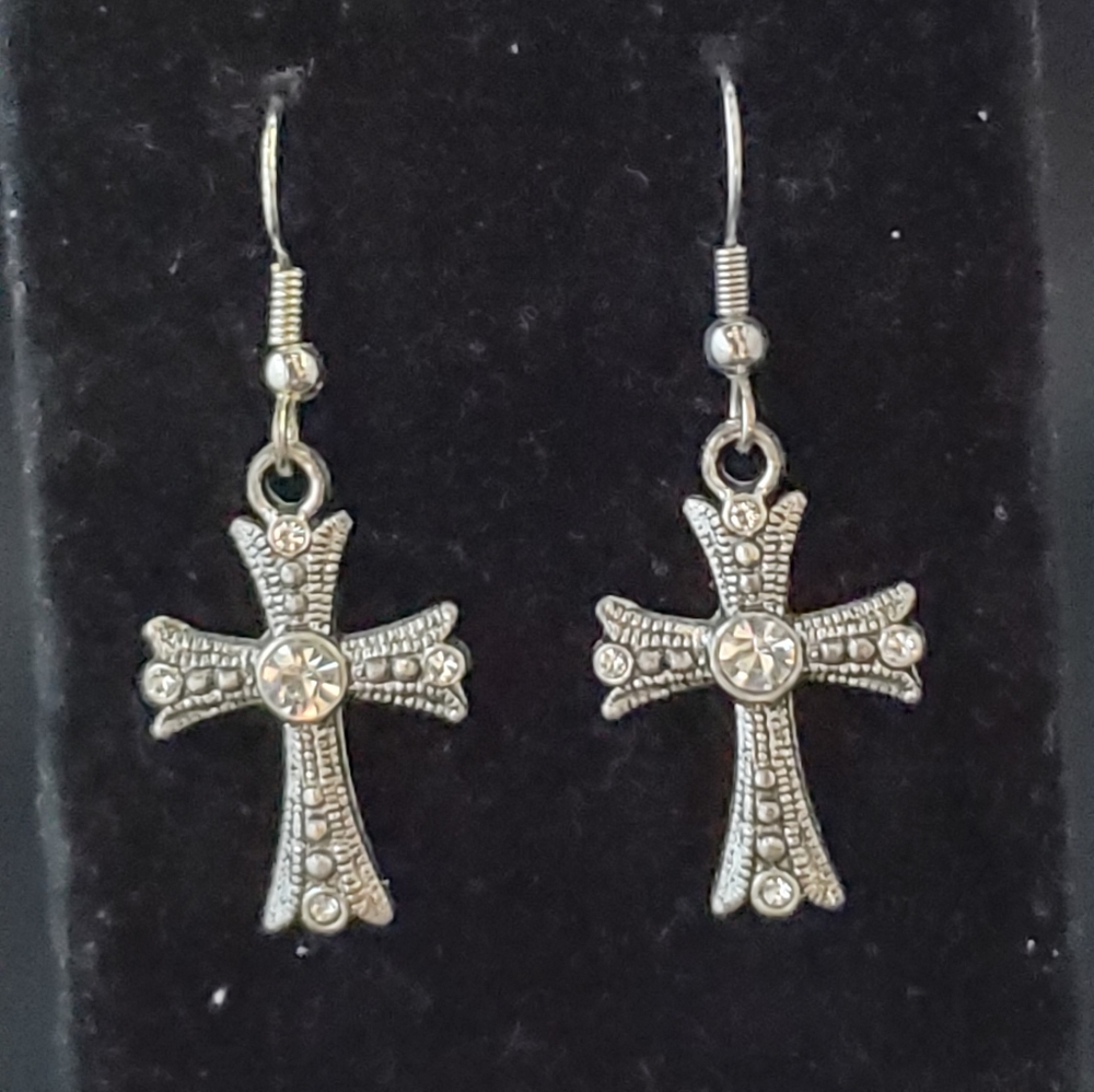 Earrings - Picture 3 of 6